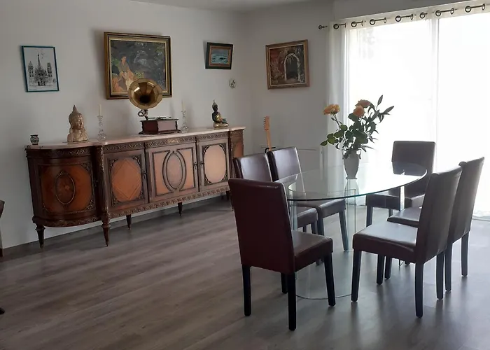 Au Rosier De Franck Holiday home *